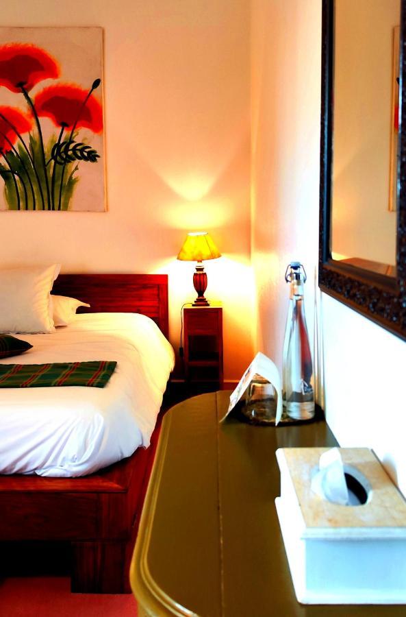 Logis Hotels Domaine Du Chatelard Dirac Екстер'єр фото