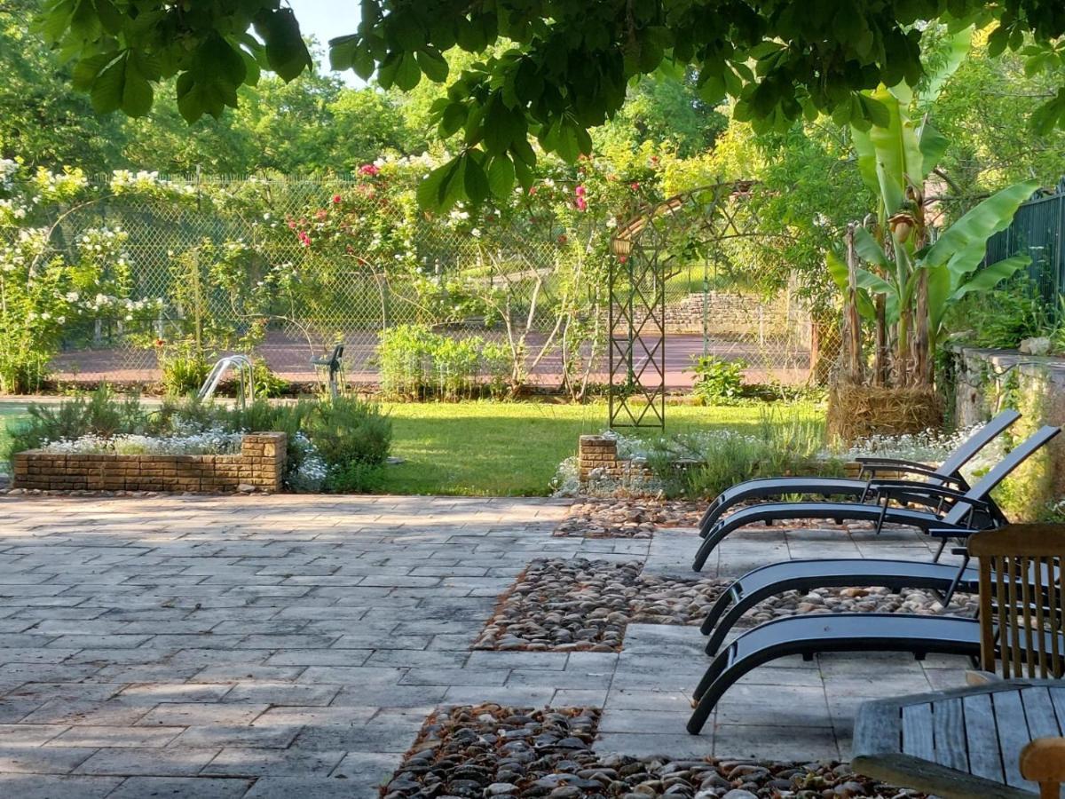 Logis Hotels Domaine Du Chatelard Dirac Екстер'єр фото