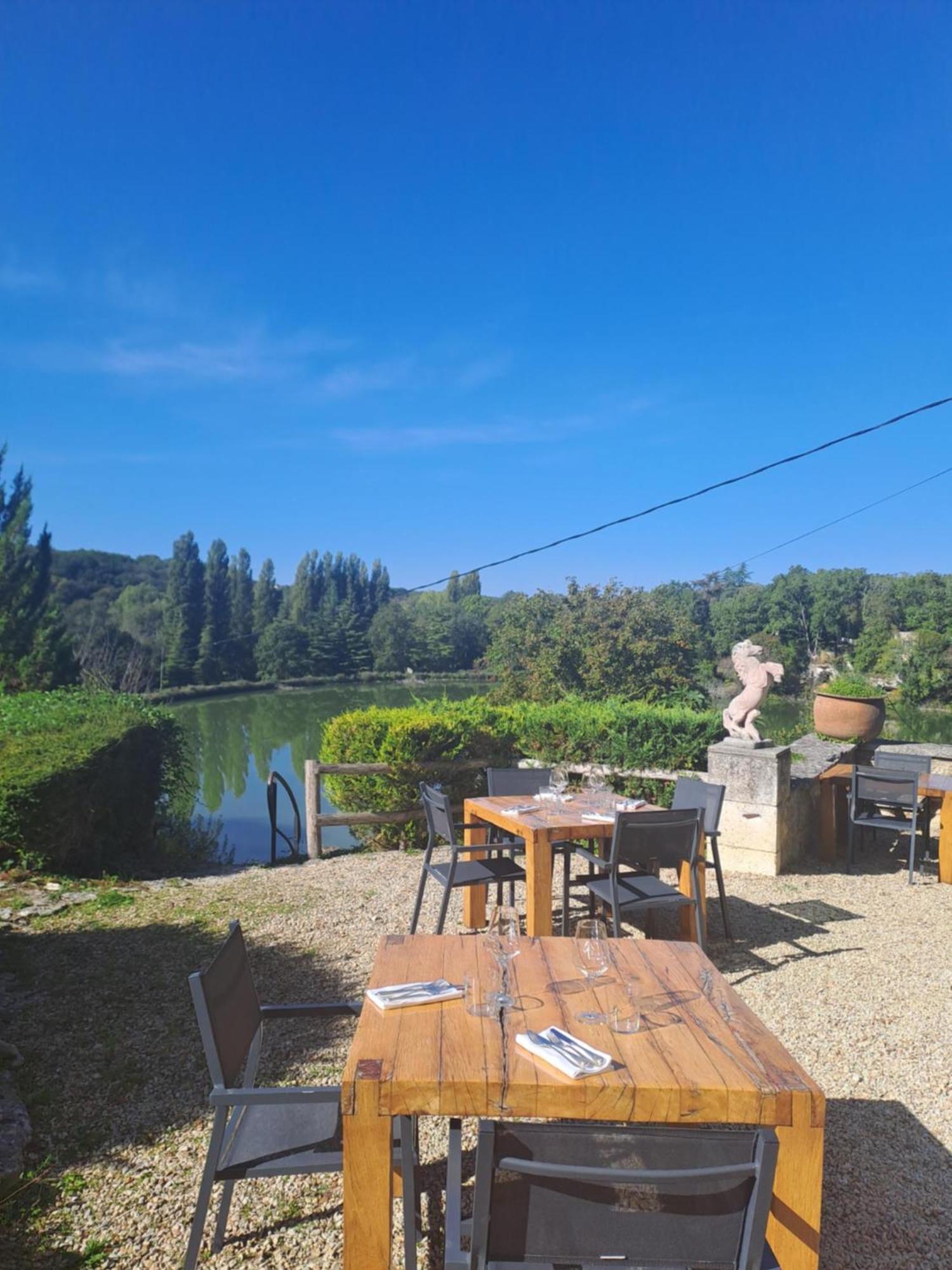 Logis Hotels Domaine Du Chatelard Dirac Екстер'єр фото