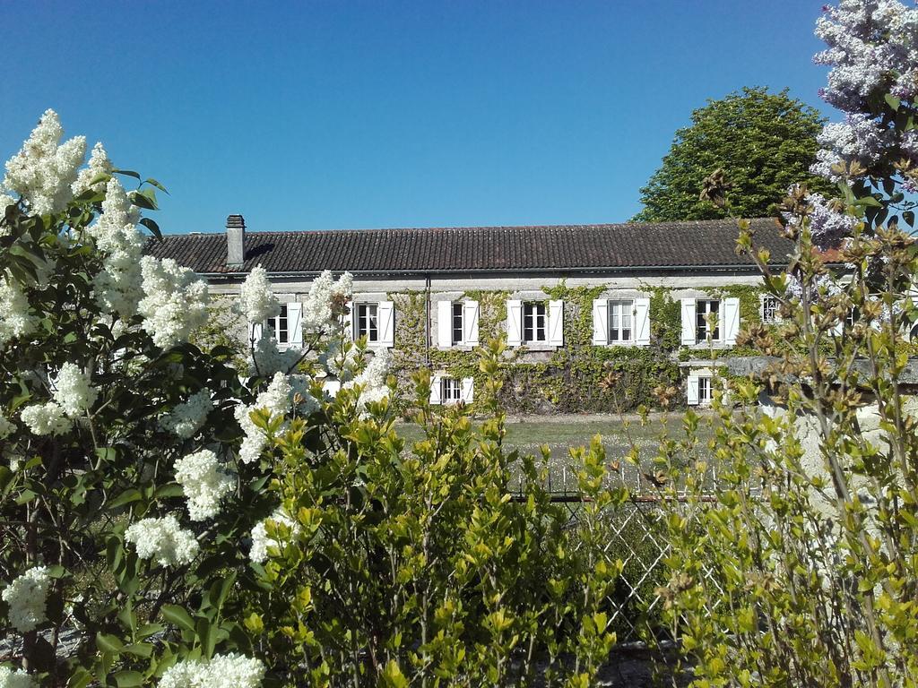 Logis Hotels Domaine Du Chatelard Dirac Екстер'єр фото