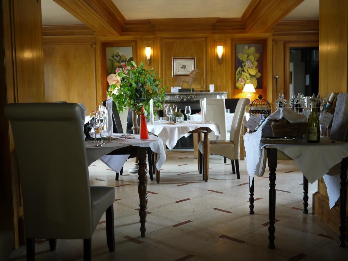 Logis Hotels Domaine Du Chatelard Dirac Екстер'єр фото