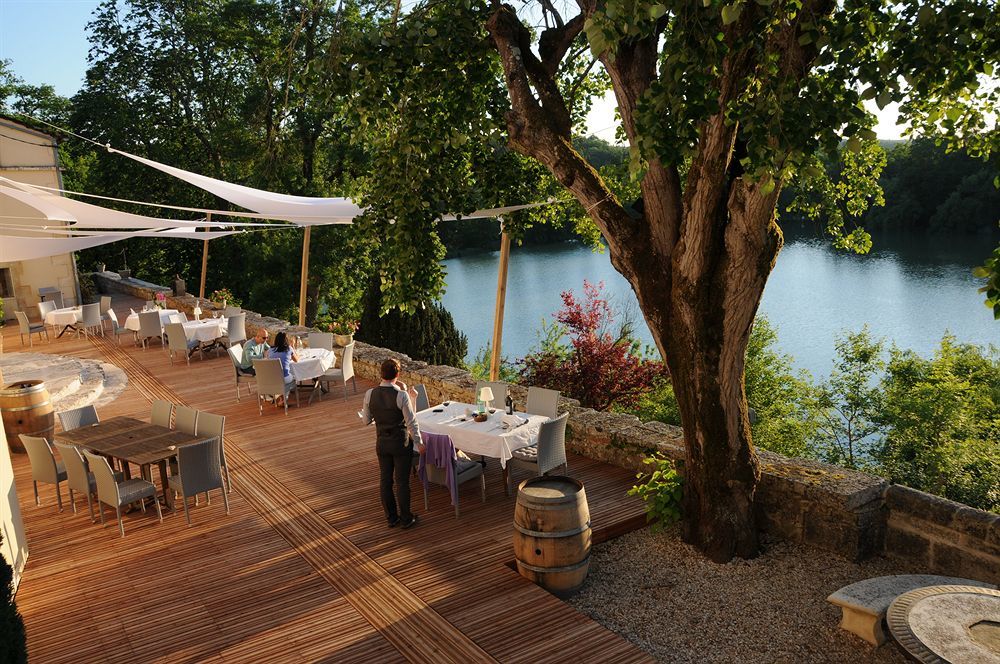 Logis Hotels Domaine Du Chatelard Dirac Екстер'єр фото