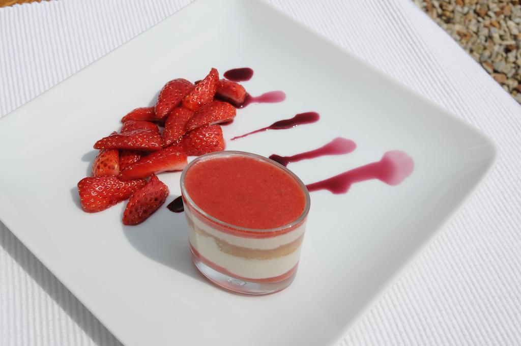 Logis Hotels Domaine Du Chatelard Dirac Екстер'єр фото